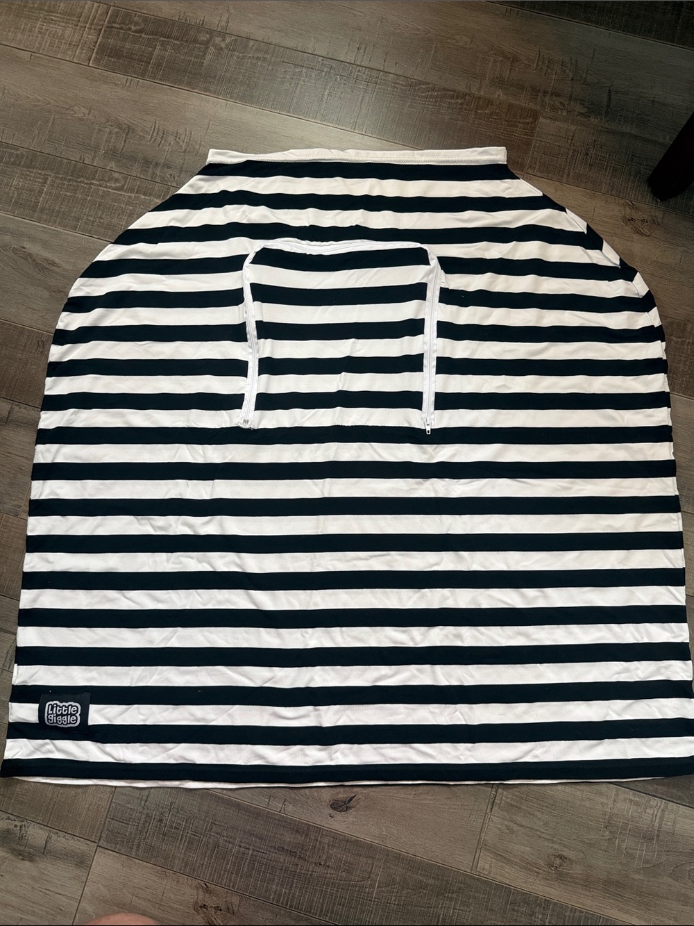 Little Giggle’s Black and White Striped Baby Car Seat Cover
